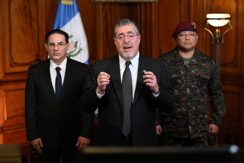 El presidente Bernardo Arévalo anuncia medidas de seguridad nacional en mensaje oficial.