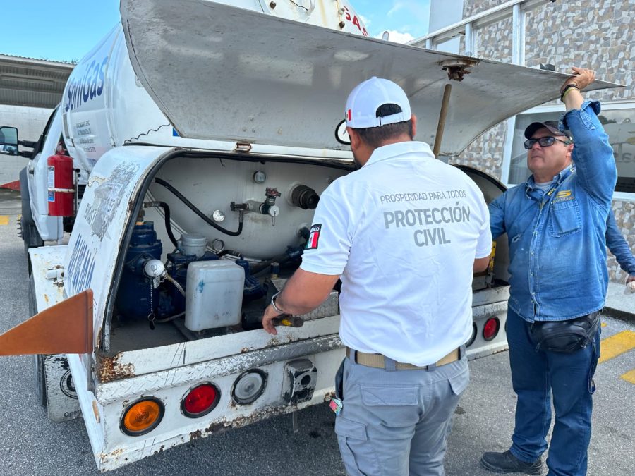 La Secretaría de Protección Civil de Playa del Carmen realizó más de 250 acciones preventivas durante diciembre para garantizar la seguridad de locales y turistas