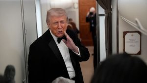 Donald Trump asegura que la presidenta Claudia Sheinbaum aceptó suspender envíos de petróleo a Cuba tras la orden ejecutiva de aranceles de Estados Unidos.