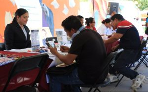 Las ferias de empleo en Benito Juárez registran una afluencia creciente de ciudadanos cubanos y venezolanos en busca de oportunidades.