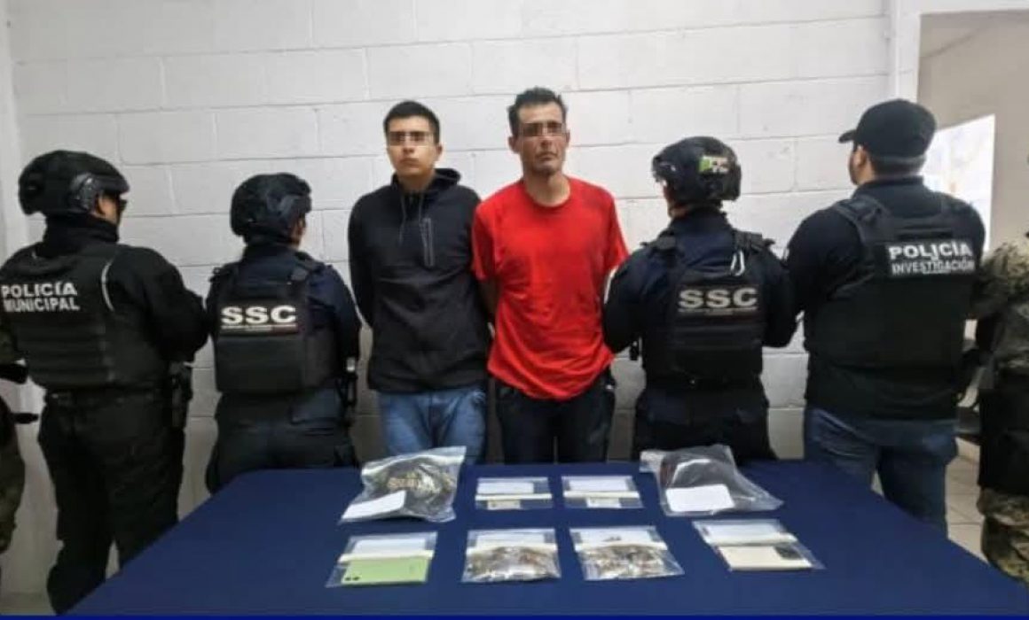 Las autoridades ministeriales analizan las grabaciones de seguridad para identificar a todos los participantes en los ataques a los comercios.