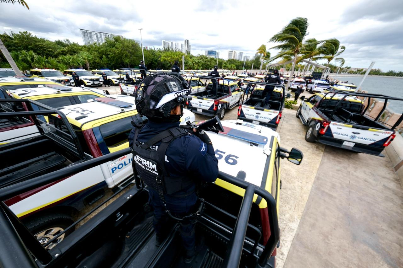 Las autoridades presentaron el nuevo parque vehicular que incluye camionetas SUV y cuatrimotos para la vigilancia en el Malecón Tajamar.