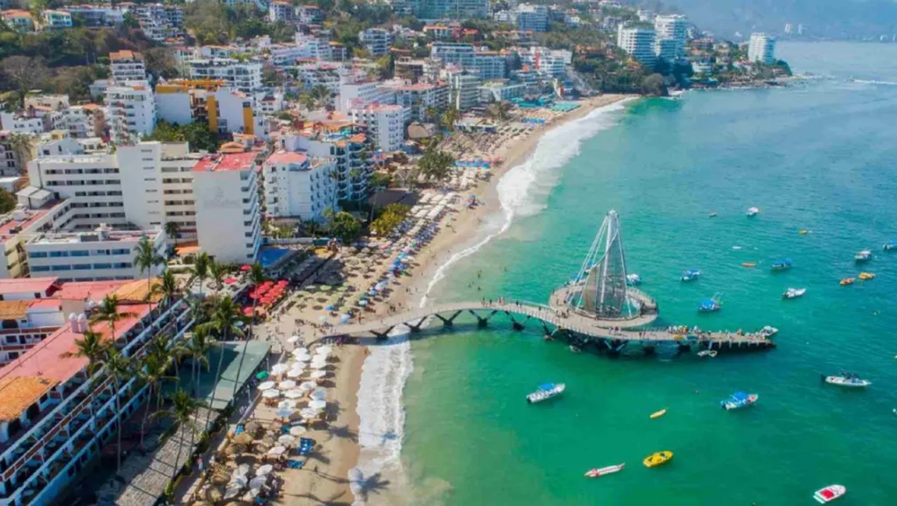 Las autoridades financieras detectaron un complejo esquema de fraude en tiempos compartidos que operaba desde hoteles en Puerto Vallarta.