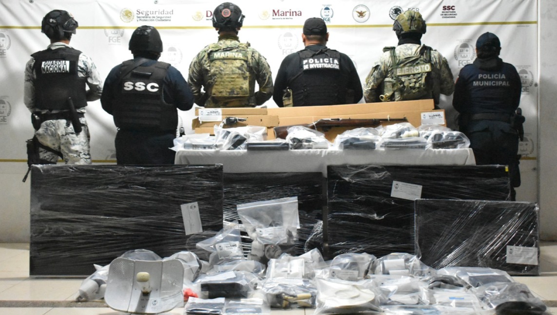 Las autoridades estatales y federales ejecutaron 16 cateos simultáneos para lograr el desmantelamiento de cámaras operadas por la delincuencia.