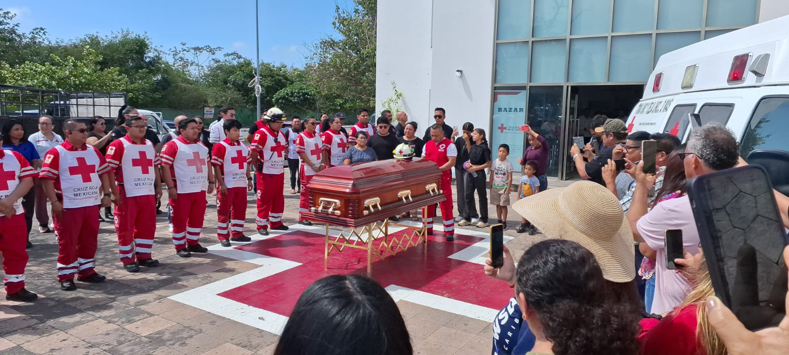 La presidenta Estefanía Mercado ofreció sus condolencias a la familia de Mariel Arana y prometió acciones preventivas en la zona.