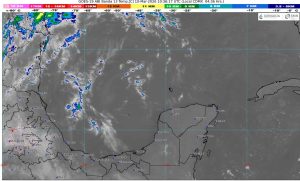La costa de Quintana Roo experimentará vientos del este con rachas que podrían alcanzar los 50 kilómetros por hora hoy.