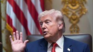 El Departamento del Tesoro confirmó que la firma presidencial aparecerá en los billetes de todas las denominaciones próximamente.