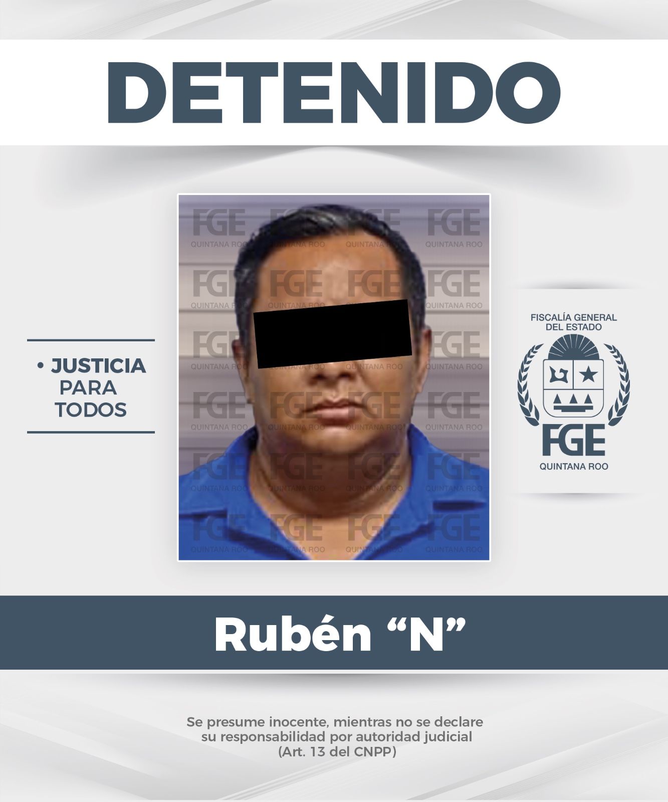 Elementos de la Fiscalía General del Estado realizan el traslado del imputado tras su detención en el municipio de Solidaridad.
