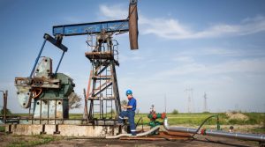 Plataformas de extracción operan a máxima capacidad ante la creciente demanda de hidrocarburos en los mercados internacionales.