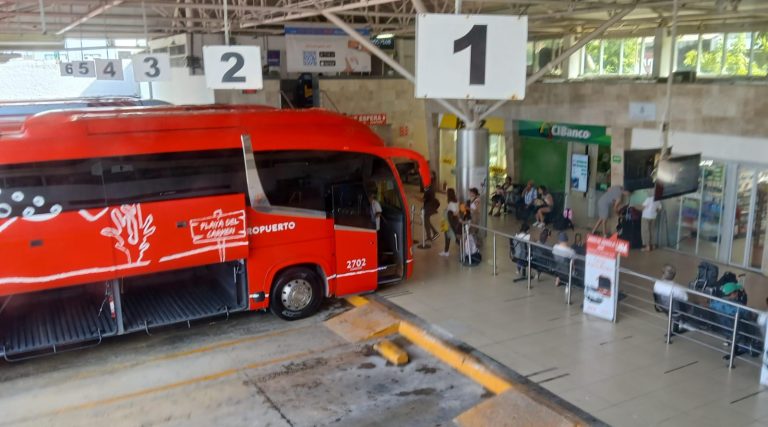 La empresa ADO busca recuperar los niveles de flujo de pasajeros previos mediante promociones especiales para el verano.