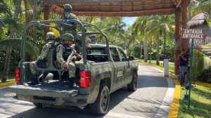 Los establecimientos comerciales en las zonas céntricas lucen vacíos ante el temor de la población local y los visitantes.