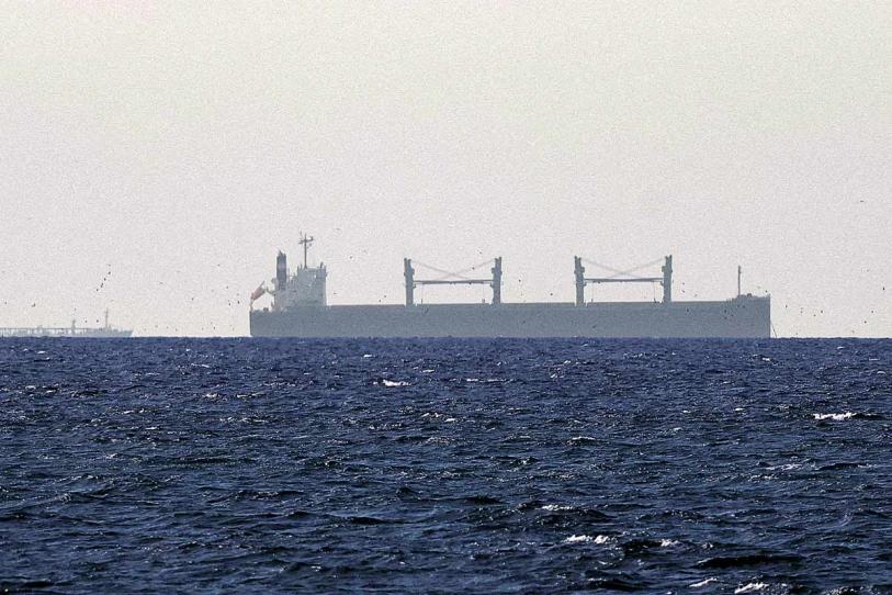 Dos destructores estadounidenses navegaron por el Estrecho de Ormuz para restablecer la seguridad en la ruta comercial más importante del mundo.