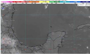 El cielo despejado predomina en las costas del Caribe Mexicano tras el final de la onda cálida actual.