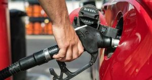 La presidenta Claudia Sheinbaum encabezó la reunión con empresarios gasolineros para estabilizar los costos de los energéticos.