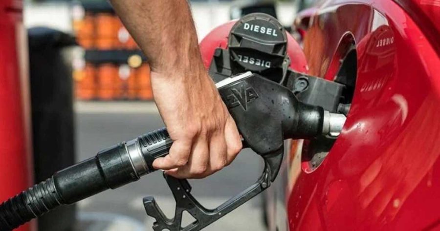 La presidenta Claudia Sheinbaum encabezó la reunión con empresarios gasolineros para estabilizar los costos de los energéticos.