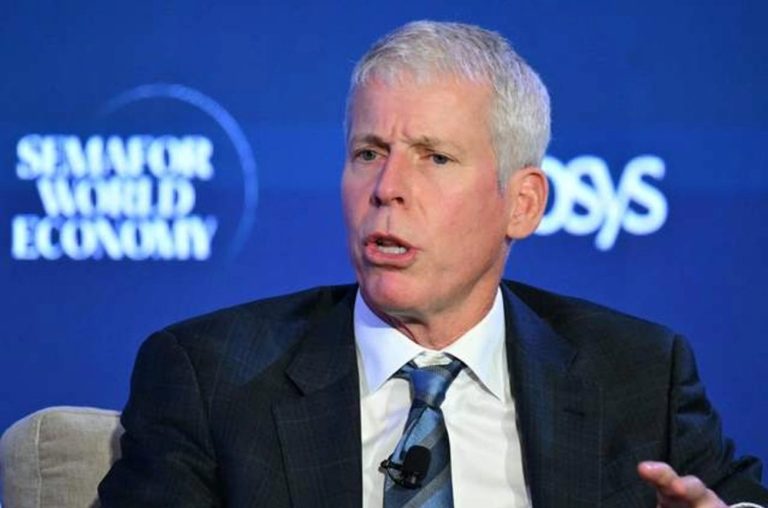 El secretario de Energía, Chris Wright, reconoció que las proyecciones de precios bajos para el verano eran demasiado optimistas.