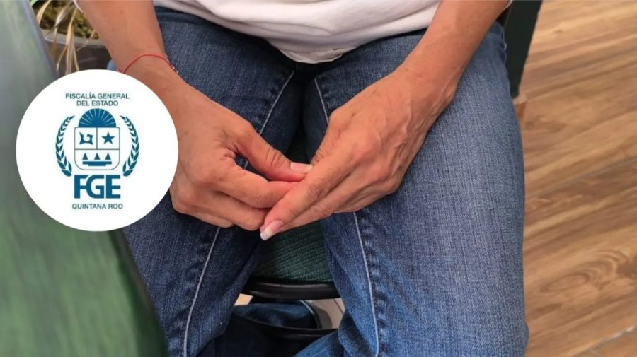 Anindra Díaz Carvajal muestra los documentos oficiales donde solicita el cese del acoso laboral en la FGE cometido en su contra.