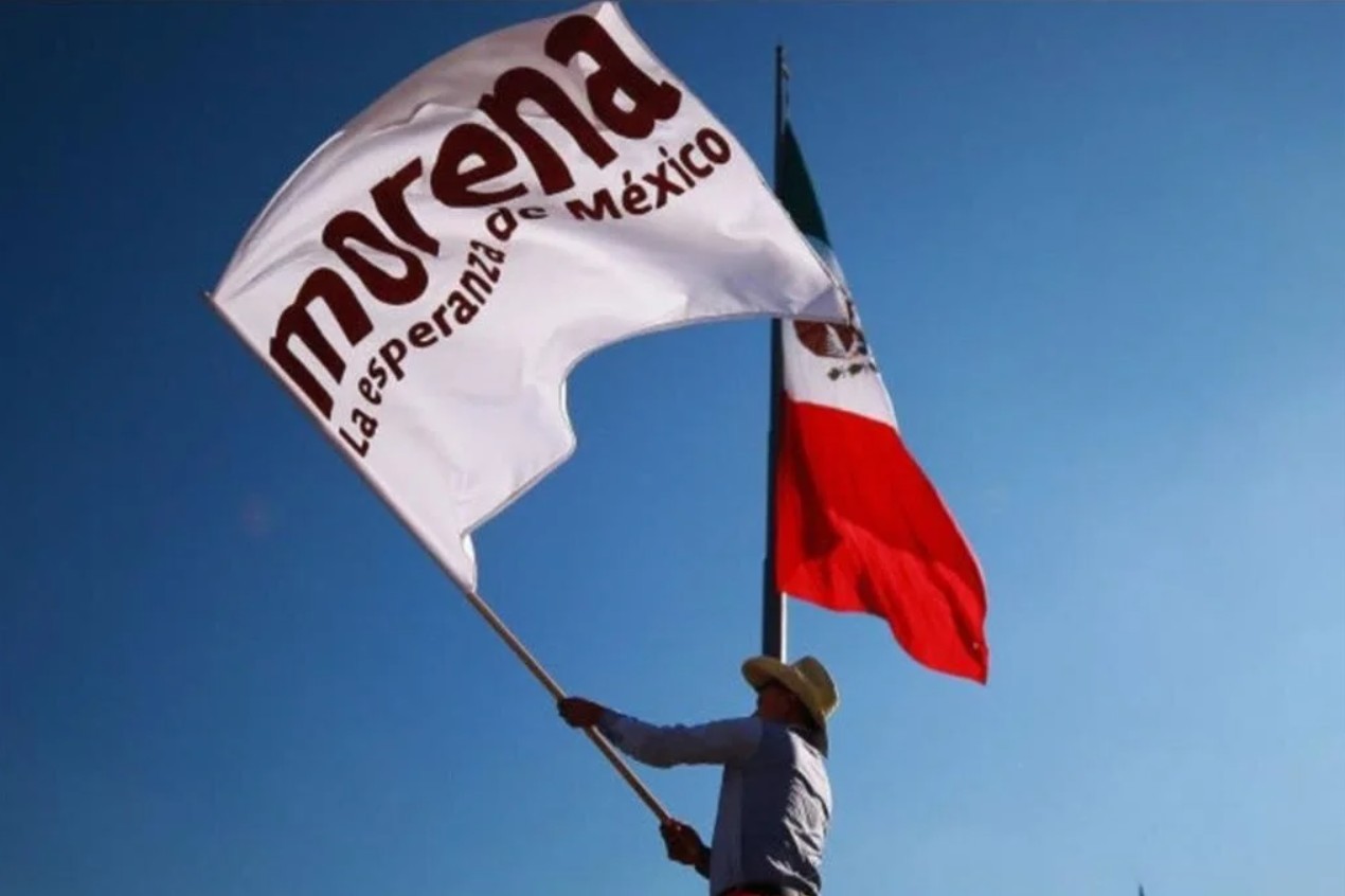 El personal del instituto electoral verificó minuciosamente cada firma presentada en las listas de los partidos políticos.