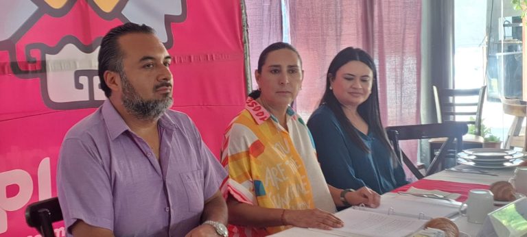 La Secretaría de Turismo presentó los nuevos videos promocionales en Playa del Carmen para impulsar la economía de los pequeños hoteles.