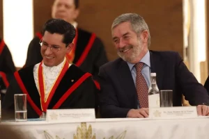 Roberto Velasco asume titularidad de la Cancillería en México en lugar de Juan Ramón de la Fuente