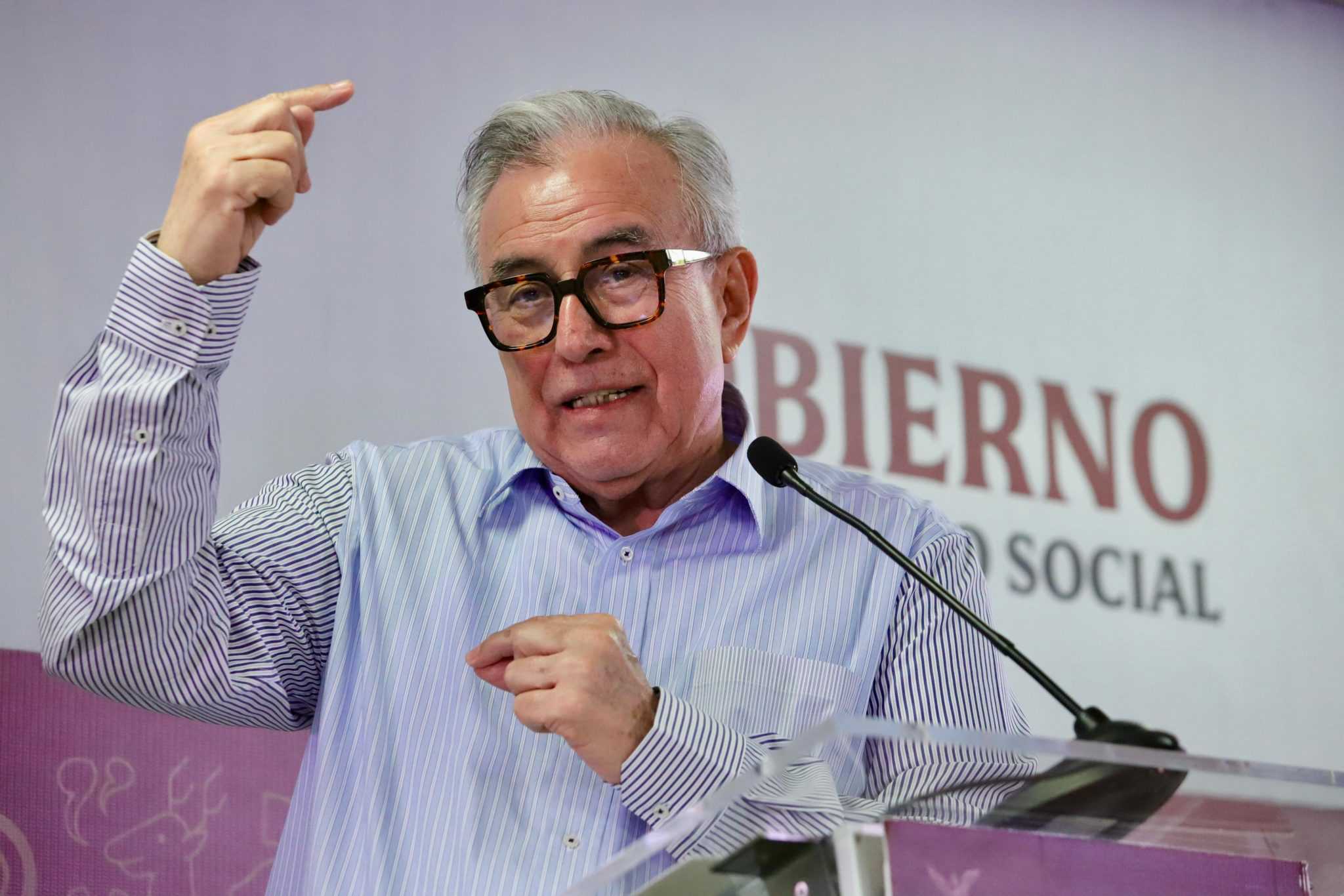 El gobernador Rubén Rocha Moya enfrenta acusaciones federales en Nueva York por presunta colaboración con el Cártel de Sinaloa.