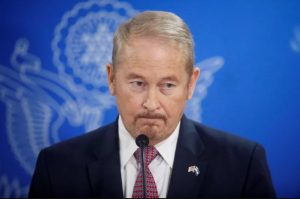 El embajador Ronald Johnson afirmó que la estrategia conjunta con México ha salvado miles de vidas en los Estados Unidos.