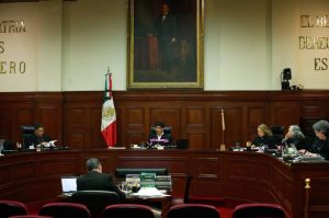 La Suprema Corte de Justicia de la Nación invalidó facultades de auditoría estatal sobre recursos federales municipales.