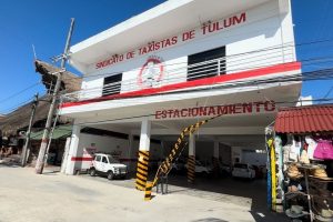 El sindicato Tiburones del Caribe evalúa las condiciones de las vialidades en las colonias periféricas para introducir el transporte colectivo.