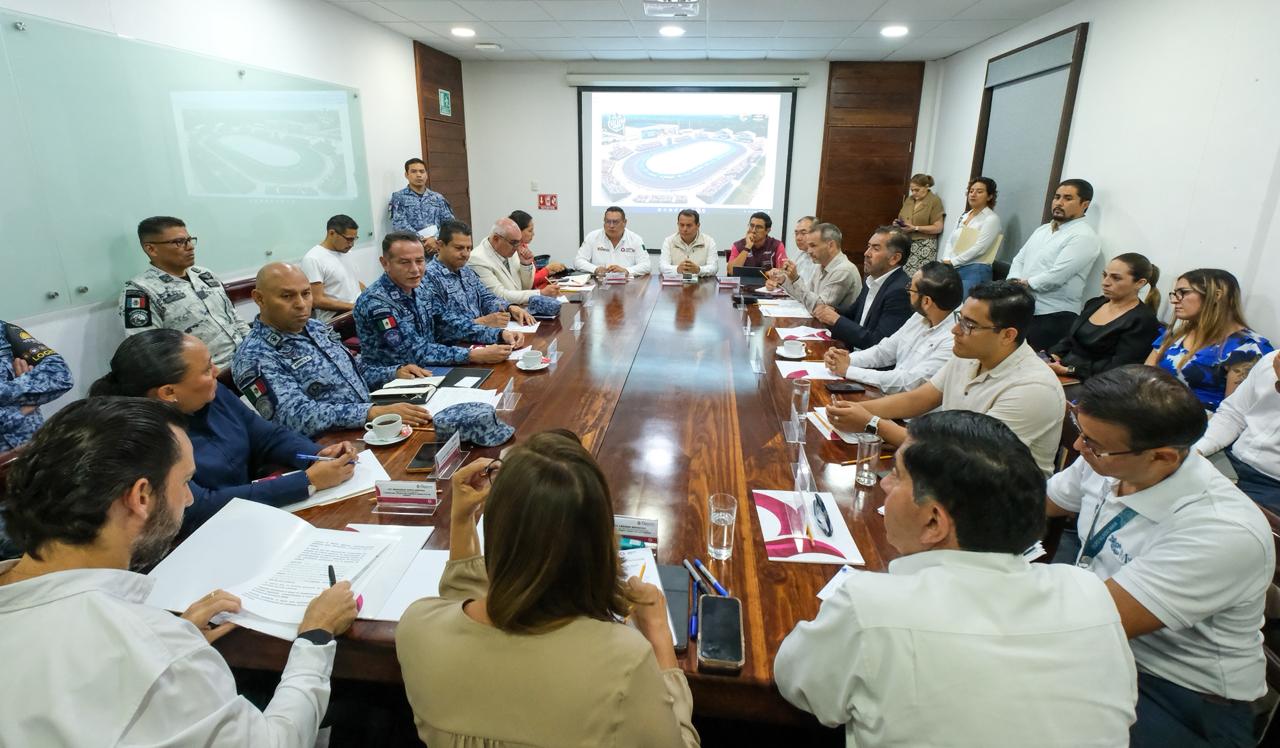 La gobernadora Mara Lezama encabezó la reunión de coordinación para garantizar el éxito y la seguridad del Tulum Air Show 2026.