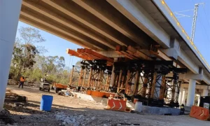 La administración federal solicita la intervención de la SICT y Sedena para verificar la seguridad estructural de la obra tras las denuncias documentadas por colectivos ambientales en la zona cárstica.