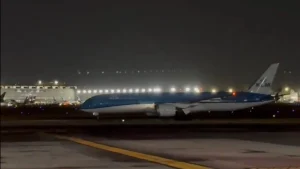 KLM cancela 160 vuelos en Europa ante el incremento en los precios del combustible