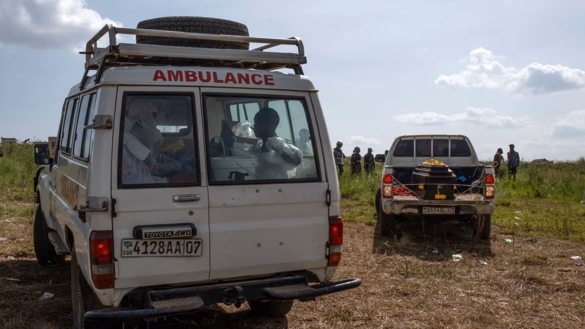OMS brote ébola: El director de la Organización Mundial de la Salud solicitó un alto el fuego urgente para permitir el ingreso de brigadas médicas en el este del Congo.