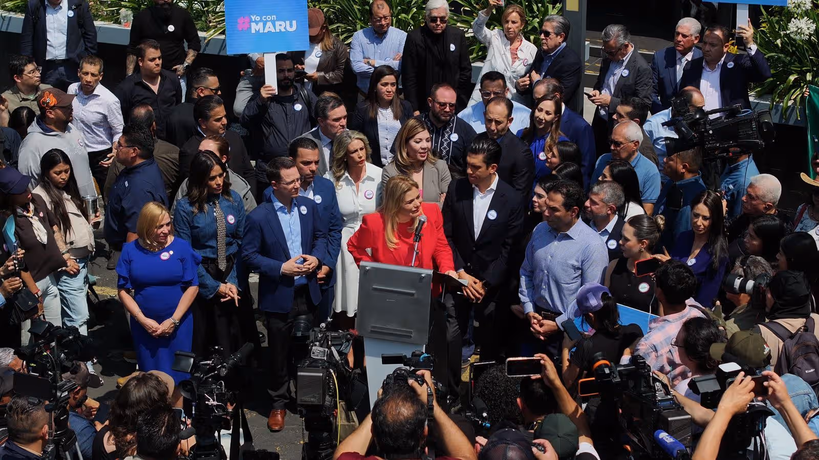 Maru Campos FGR: La gobernadora de Chihuahua, María Eugenia Campos, enfrenta un complejo panorama judicial tras ser citada por las autoridades federales en la Ciudad de México.