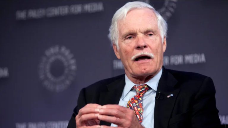 Ted Turner es recordado como el hombre que transformó la televisión al crear el primer canal de noticias de 24 horas.