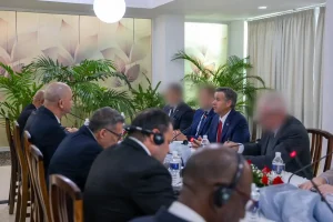 Director de la CIA John Ratcliffe visita Cuba por seguridad