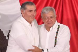 Las agencias de seguridad de Estados Unidos mantienen bajo la lupa las actividades de diversos funcionarios y legisladores de origen mexicano.