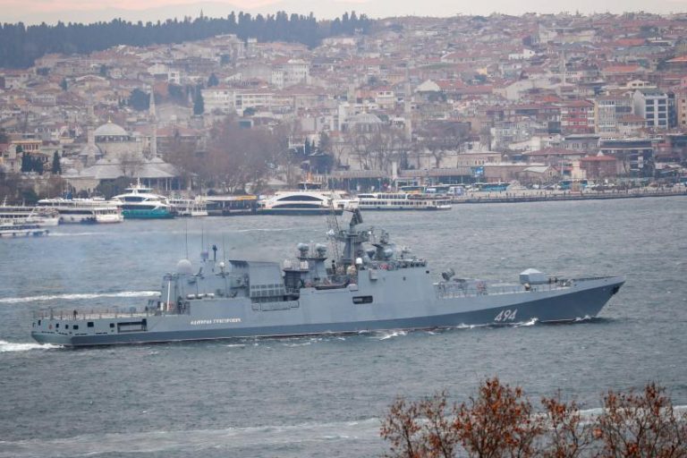 La fragata Admiral Grigorovich es el buque de guerra ruso señalado por realizar disparos de advertencia en aguas europeas.