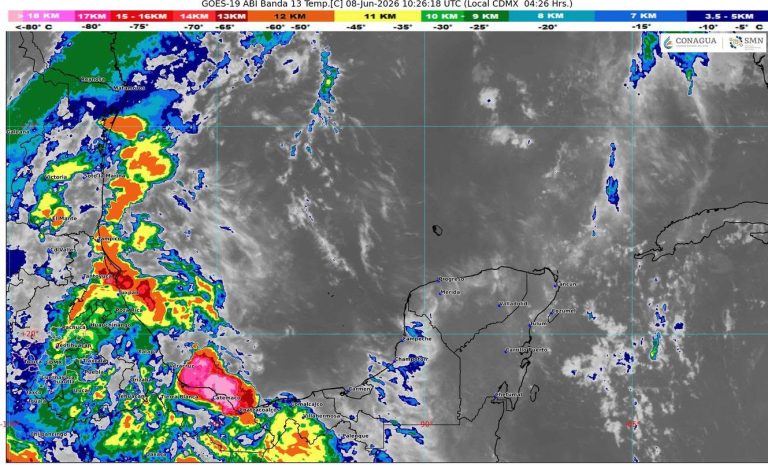 El incremento de nublados por la onda tropical número 5 provocará lluvias puntuales fuertes y descargas eléctricas en la costa del estado.