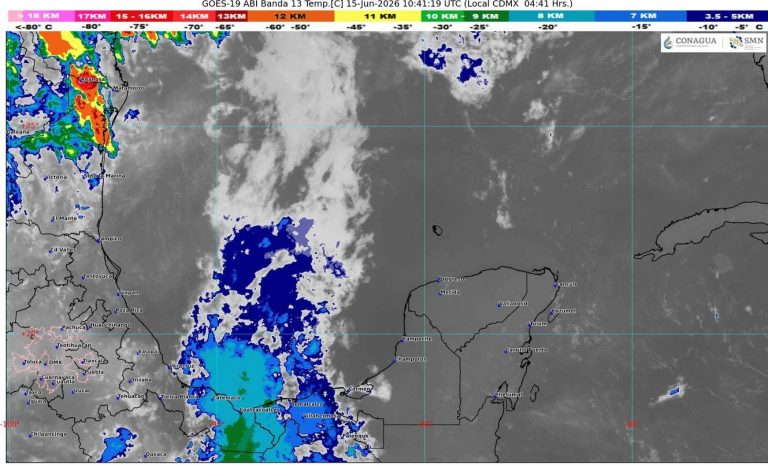Onda tropical número 7 provoca un incremento de nublados y oleaje elevado en las costas del mar Caribe.