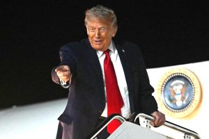 El presidente Donald Trump detalla los alcances del nuevo tratado comercial y de paz para Oriente Medio.