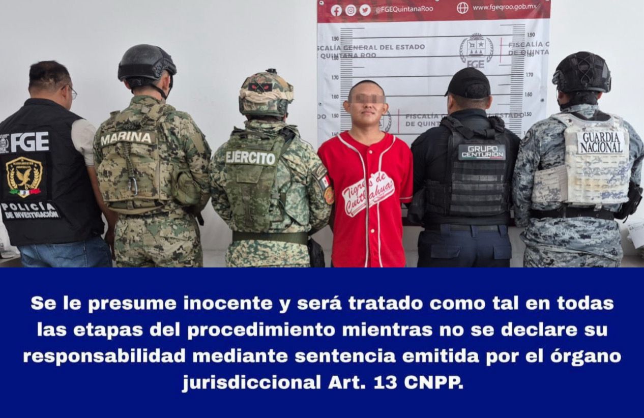 Elementos policiales y federales trasladaron al imputado tras concretar la detención en Cancún durante un recorrido preventivo.