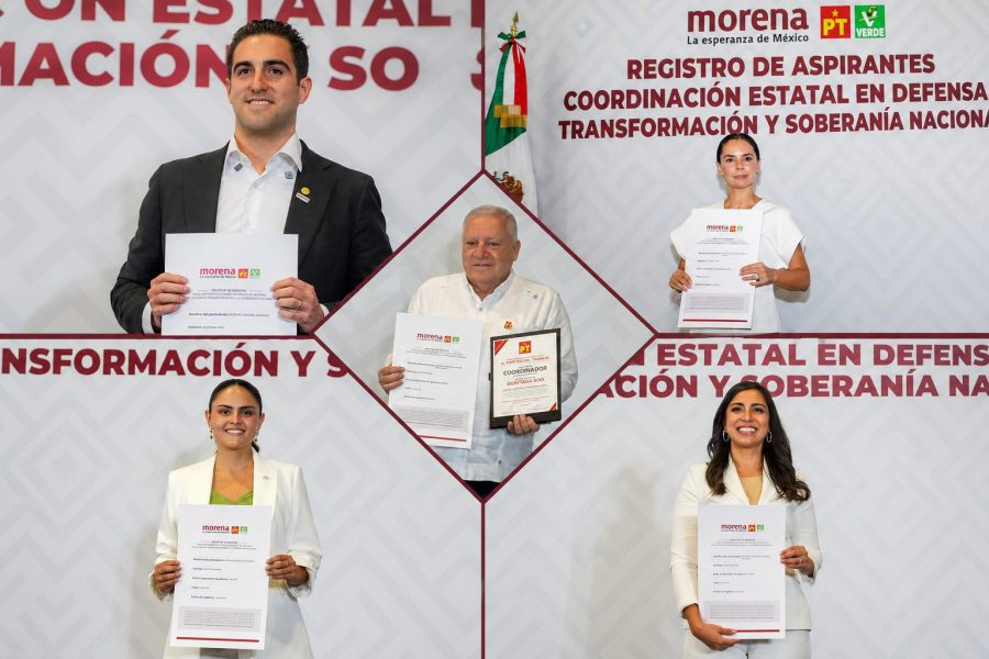 Los cinco aspirantes quintanarroenses durante su registro oficial en las instalaciones del World Trade Center de la Ciudad de México.