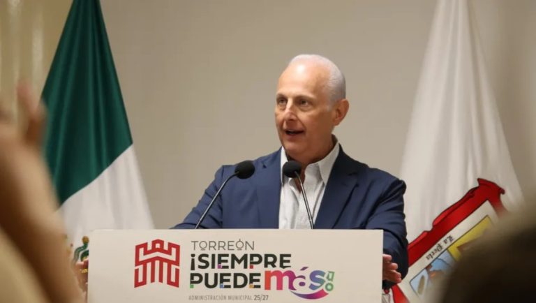 El alcalde Román Alberto Cepeda González encabezaba la administración pública municipal para el periodo constitucional 2025-2027.
