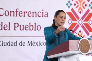 La presidenta Claudia Sheinbaum Pardo exige transparencia a las agencias estadounidenses durante su conferencia matutina en Palacio Nacional.