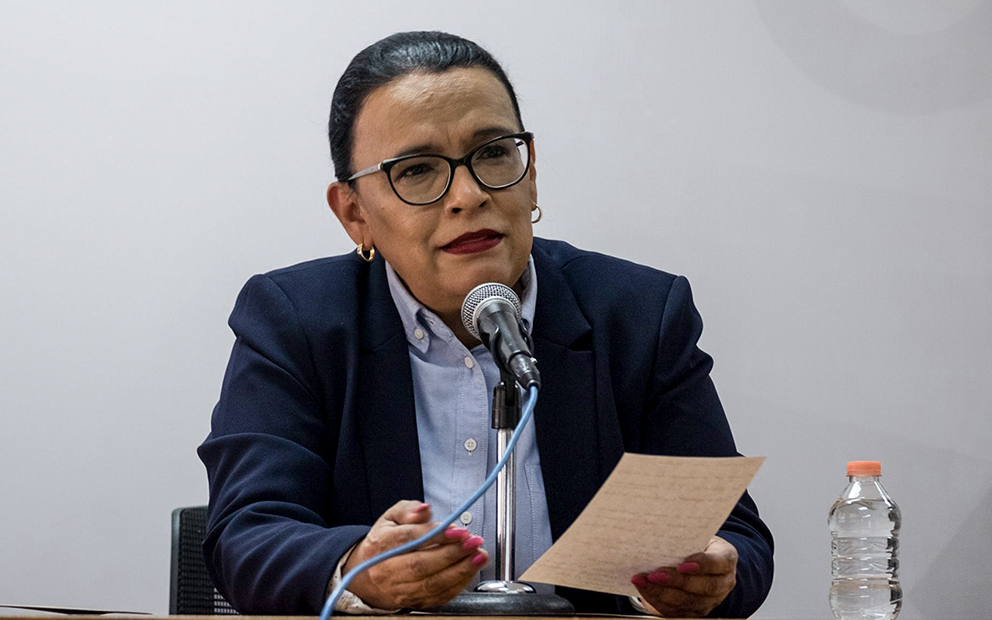 Rosa Icela Rodríguez durante su intervención en el Centro de Convenciones de Villahermosa ante colectivos del sur de México.