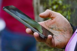 Gobierno suma 68 millones de líneas telefónicas vinculadas a CURP para frenar extorsiones