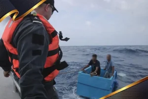 Rescatan a pescadores náufragos tras cinco días a la deriva