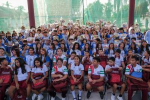 La gobernadora Mara Lezama encabezo la ceremonia oficial que marco el inicio del ciclo escolar en Quintana Roo desde la capital del estado.