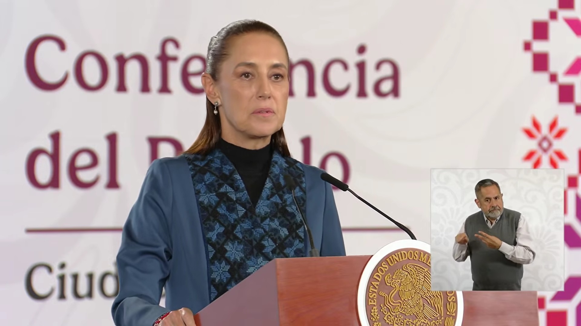 La presidenta Claudia Sheinbaum advirtió sobre el uso de la inteligencia artificial para atender casos de depresión en jóvenes.