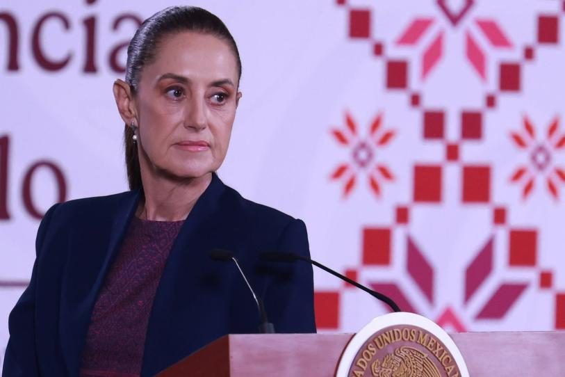 La presidenta Claudia Sheinbaum presentó la iniciativa de reforma para restringir la doble nacionalidad a cargos de elección popular.